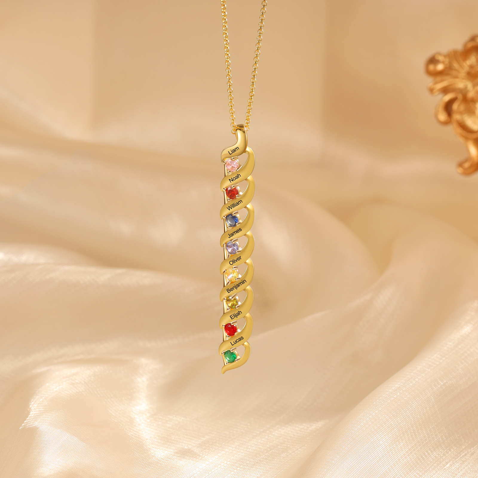 Collier Femme 8 Prénoms Personnalisés avec 8 Pierres de naissance