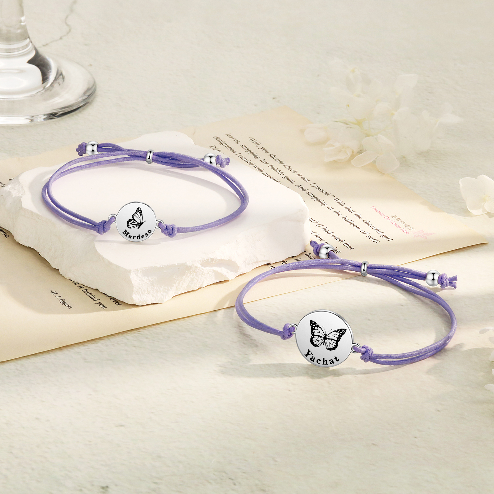 2PCS Ensemble de Bracelets Papillons 2 Prénoms Personnalisés Corde élastiques - Cadeau Rentrée Scolaire Premier jour d’école