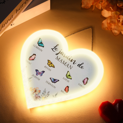 À Maman/Mamie - Veilleuse Cœur Décoration Fleur et Papillon 8 Prénoms Personnalisés avec 1 Texte