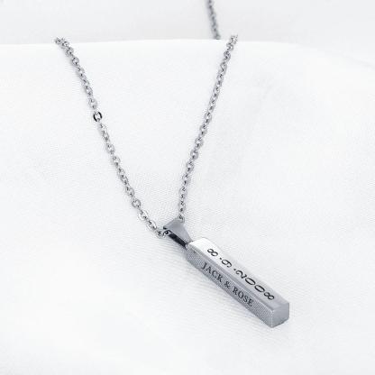 Collier de barre verticale Collier Personnalisé à 4 Côtés pour Homme｜Jessemade