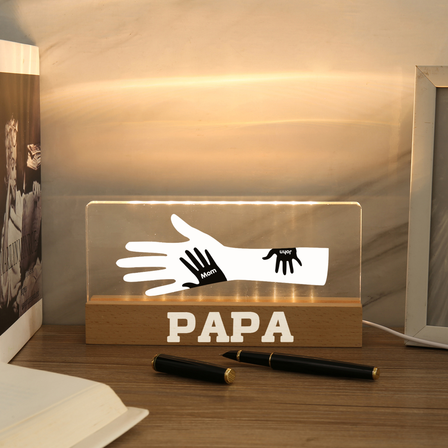 À Papa/Maman- Lampe de chevet LED Mains 2 Prénoms Personnalisés avec Texte pour Famille