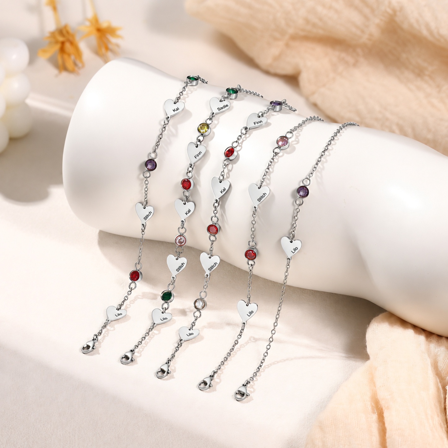 Bracelet Cœur Personnalisé avec 1 à 5 Noms et Pierres de Naissance pour Femme