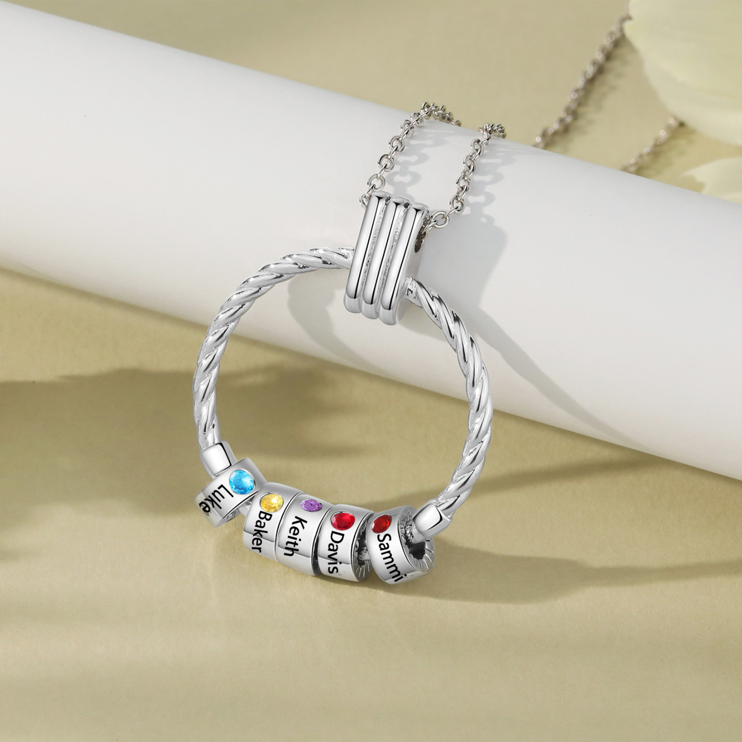 Collier Pendentif 5 Prénoms et Perles Personnalisés avec Pierres de Naissance Collier Femmes