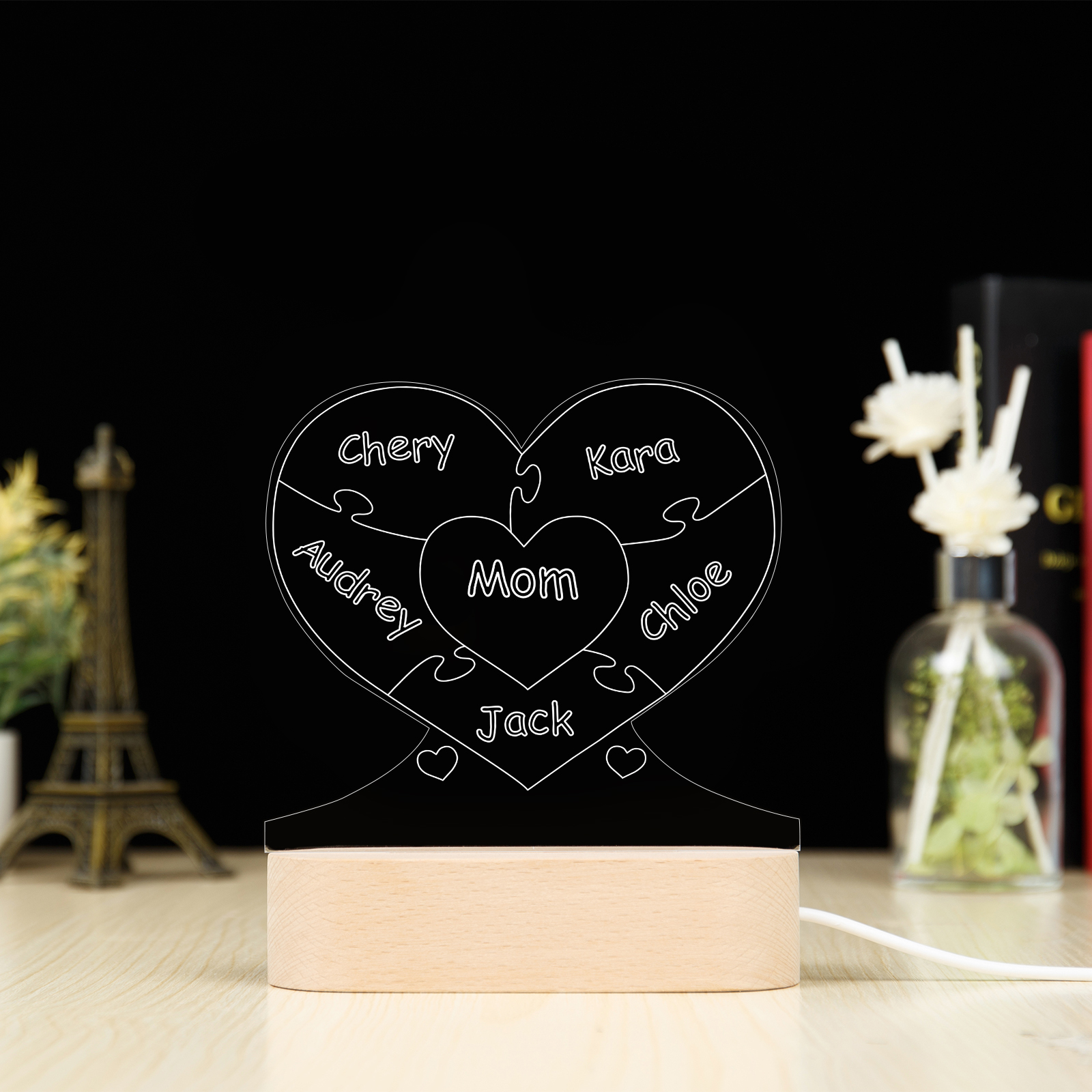 Lampe de chevet Cœur LED Lumières 5 Prénoms et 1 Texte Personnalisés pour Famille