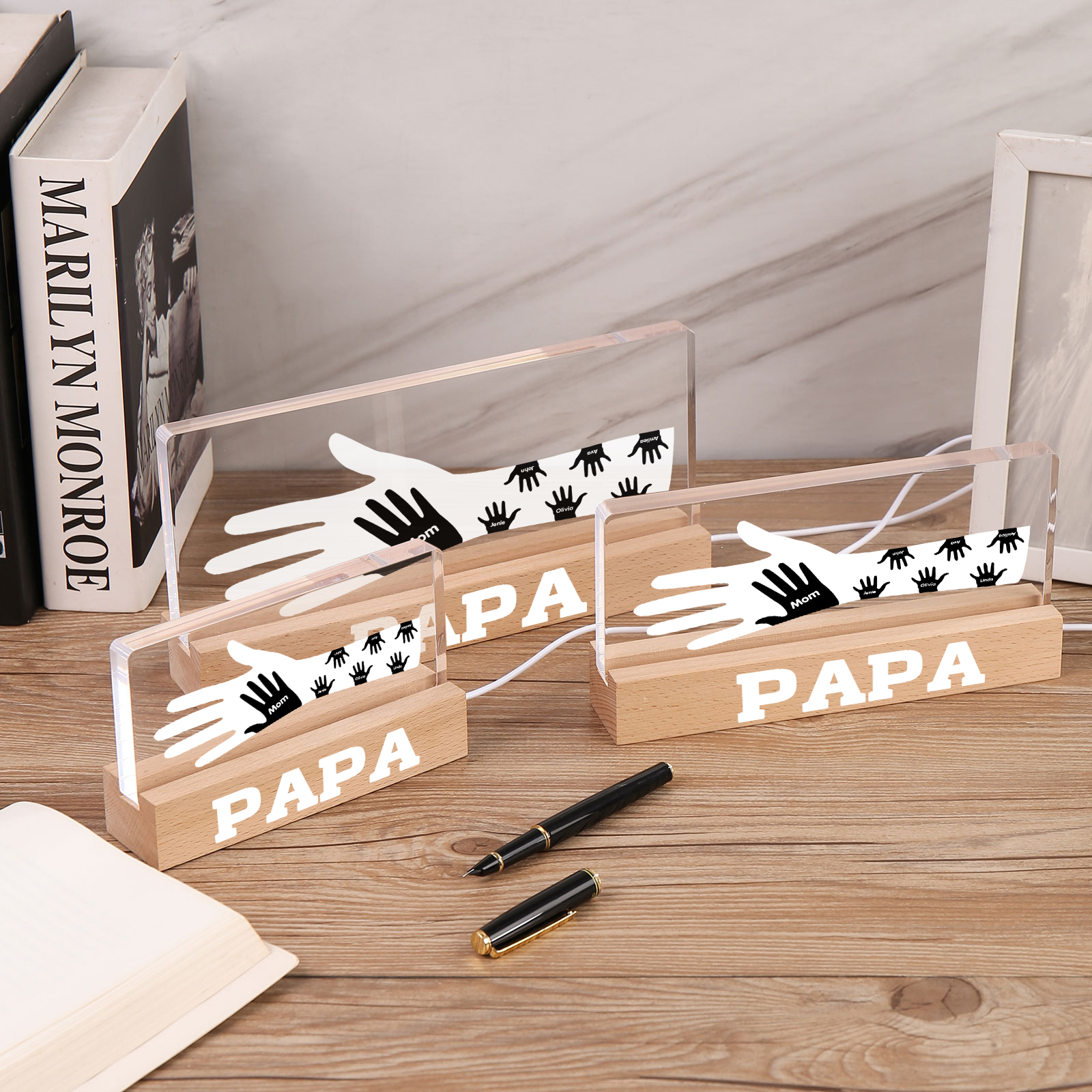 À Papa/Maman- Lampe de chevet LED Mains 7 Prénoms Personnalisés avec Texte pour Famille