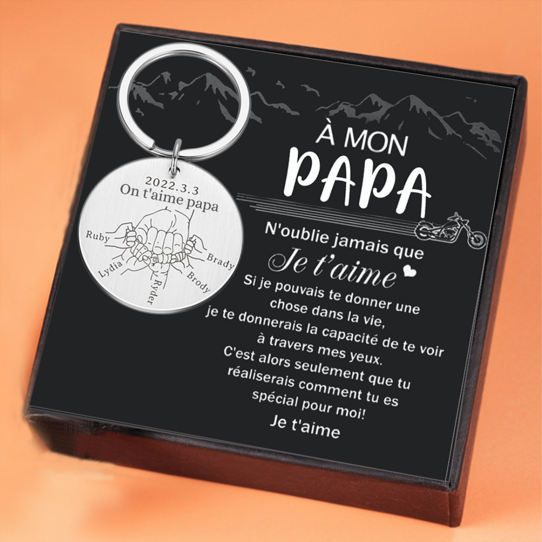 Jessemade FR À Papa - Porte-clés Poings gravé 5 Prénoms personnalisé avec date