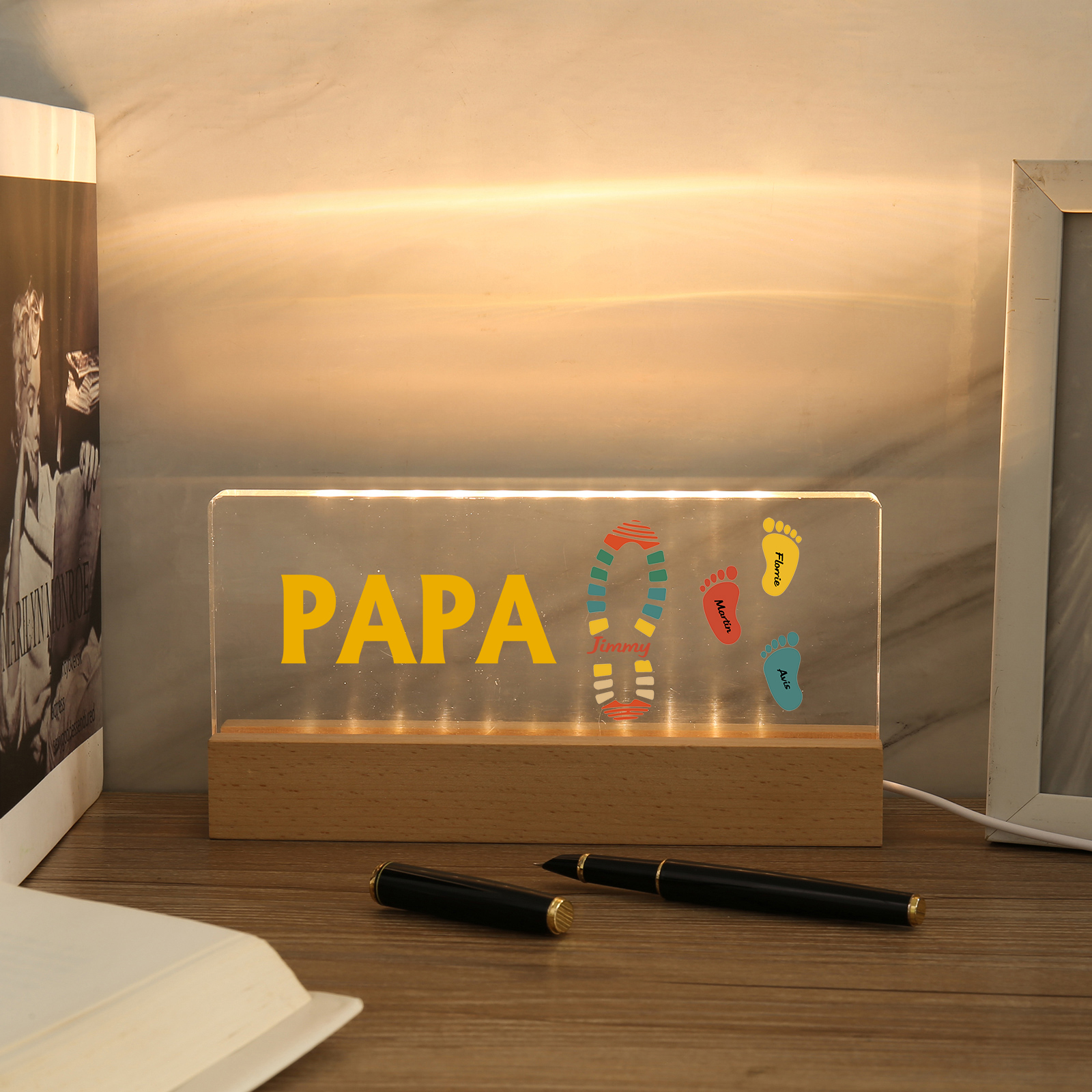 À mon Papa/Papi- Lampe de chevet LED Pieds Bébé 4 Prénoms Personnalisés avec Texte