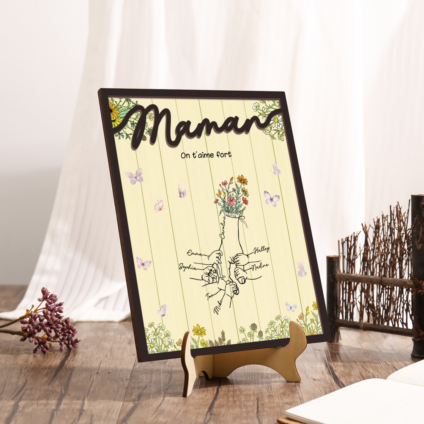 À Maman - Décoration en bois la Main dans la Main 7 Prénoms Personnalisés Ornement Famille