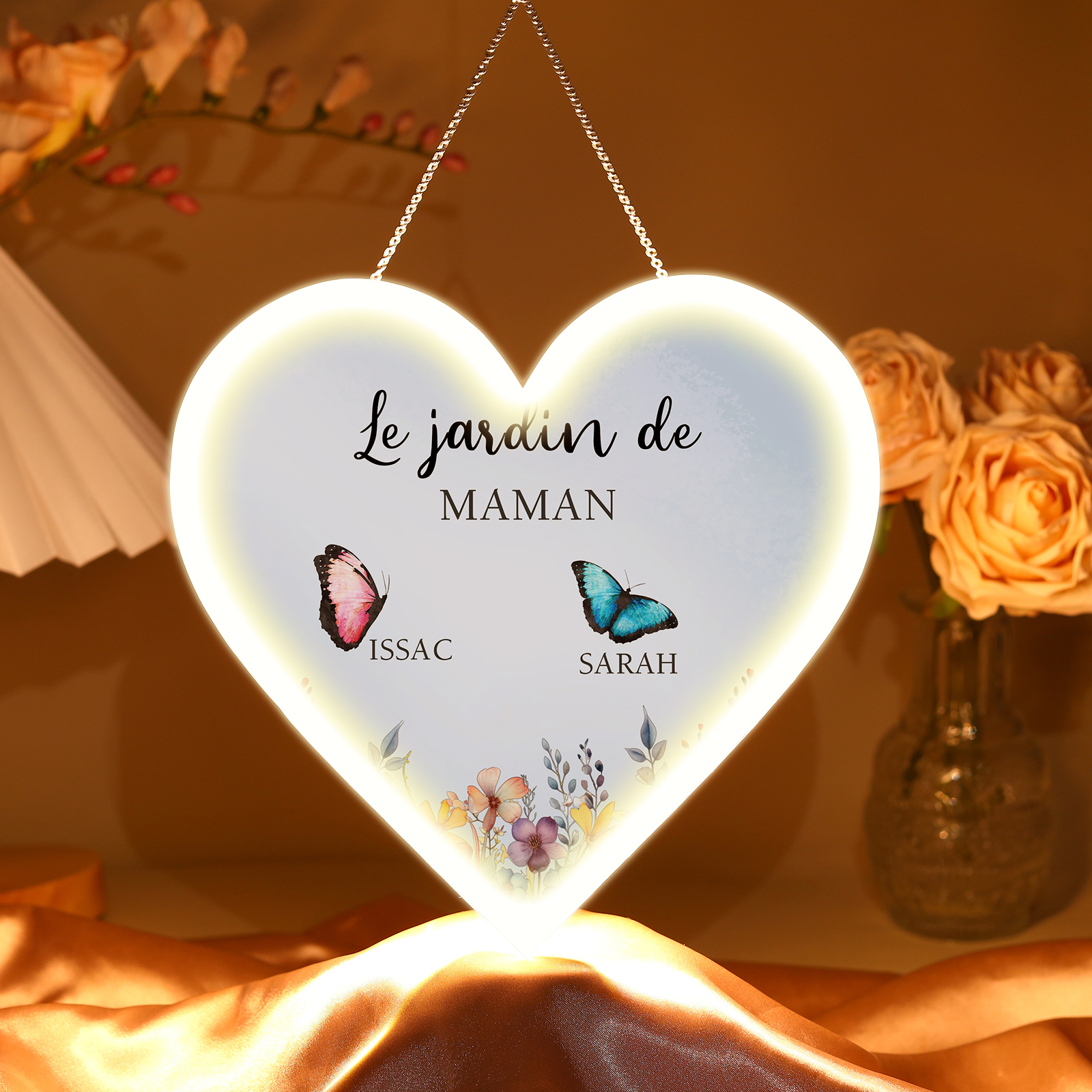 À Maman/Mamie - Veilleuse Cœur Décoration Fleur et Papillon 2 Prénoms Personnalisés avec 1 Texte