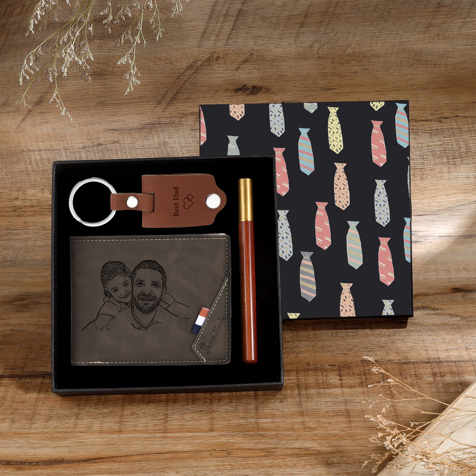 Coffret Cadeau 3PCS - Portefeuille classique Porte-Clés et Stylo 2 Photo et Textes Personnalisés avec 1 Prénom et Lettre Coffret Cadeau pour Homme