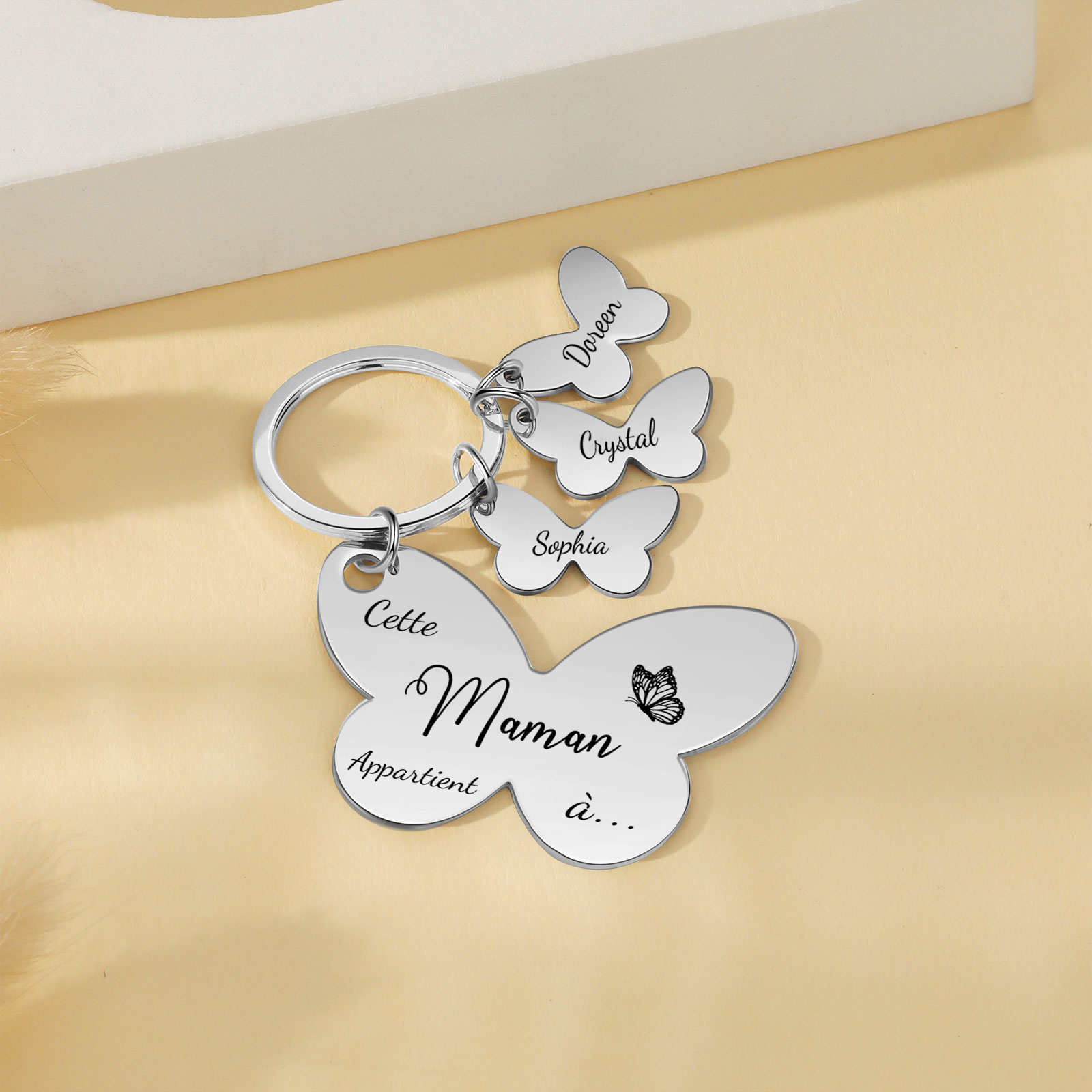 À Maman/Mamie - Porte-Clés Papillon 3 Prénoms Personnalisés avec Texte