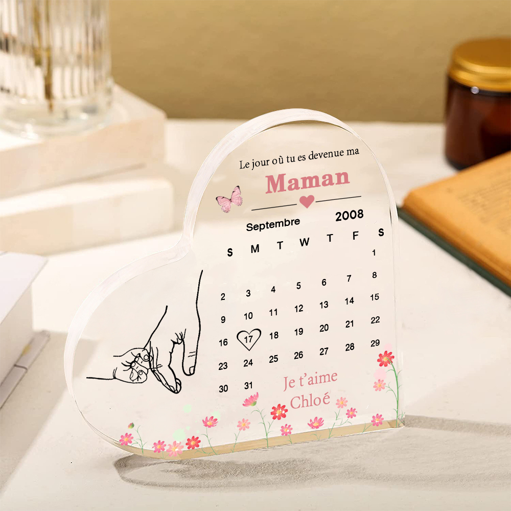 À ma Maman - Plaque Acrylique en Forme de Cœur 1 Prénom et Date Personnalisés