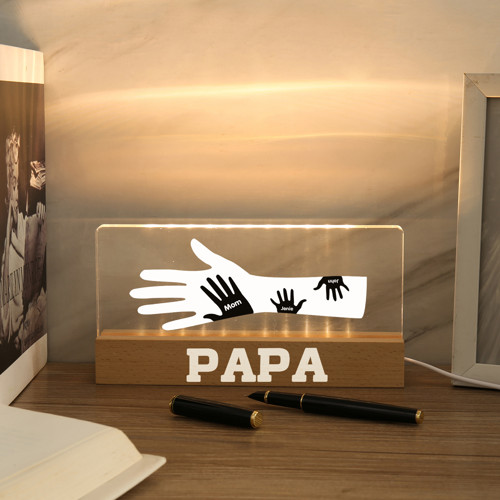 À Papa/Maman- Lampe de chevet LED Mains 3 Prénoms Personnalisés avec Texte pour Famille