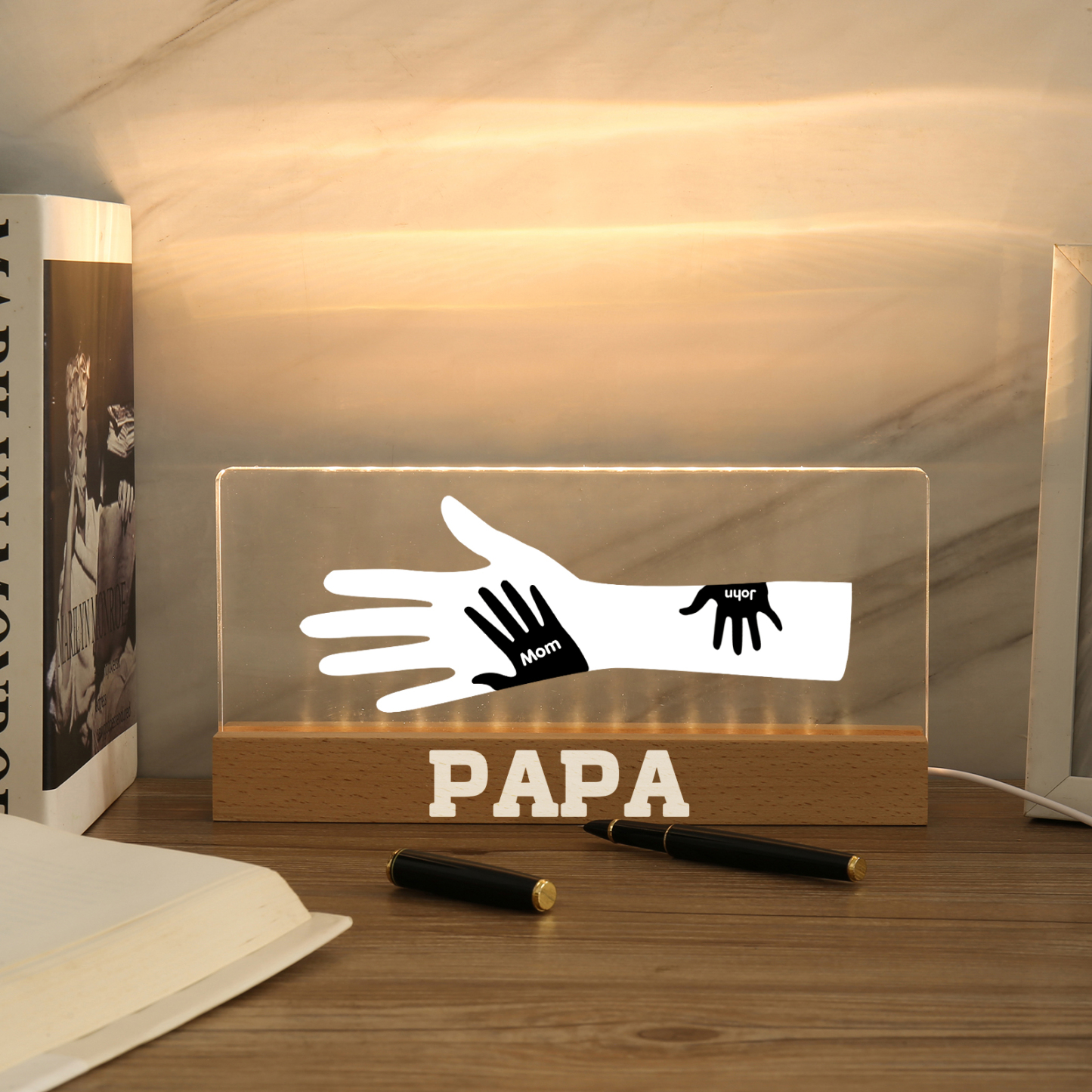 À Papa/Maman- Lampe de chevet LED Mains 2 Prénoms Personnalisés avec Texte pour Famille