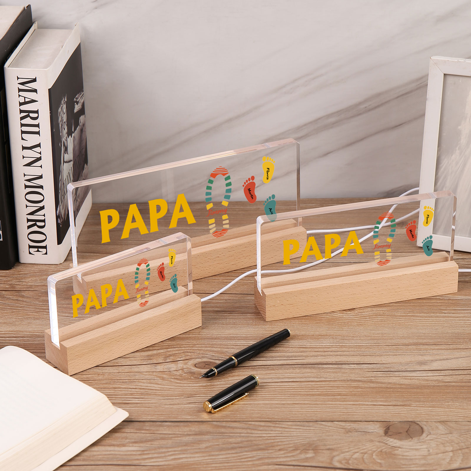 À mon Papa/Papi- Lampe de chevet LED Pieds Bébé 4 Prénoms Personnalisés avec Texte