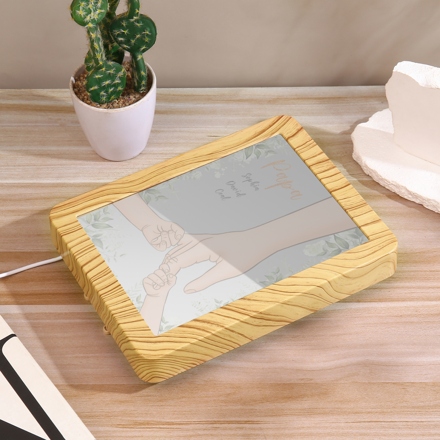 Lampe LED/Cadre Photo/Miroir multifonctionnel la main dans la main 3 Prénoms et 1 Tetxe Personnalisés Cadeau Créatif pour Famille