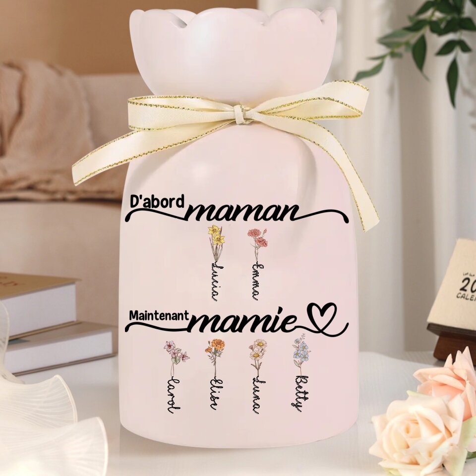 Vase Personnalisé Maman/Mamie avec 2-12 Prénoms & Fleurs de Naissance (sans fleurs), Vase avec Ruban | Jessemade