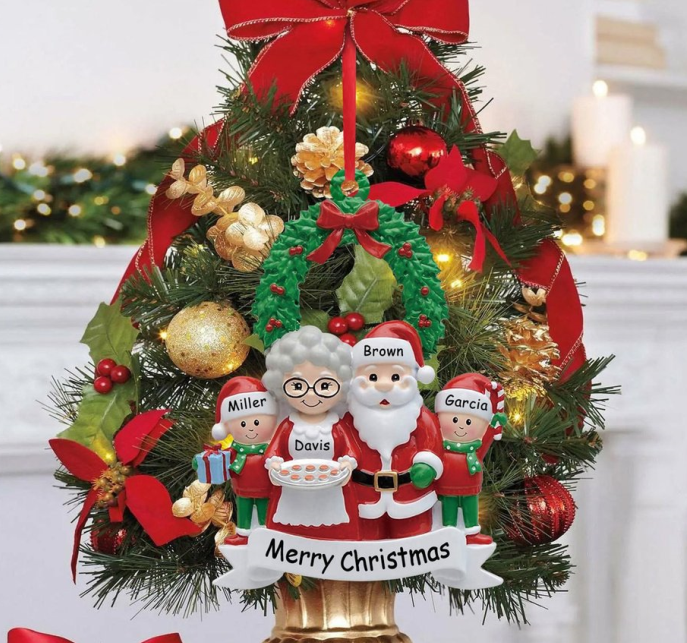 Ornements de Noël Poupée 4 Prénoms Personnalisés et texte