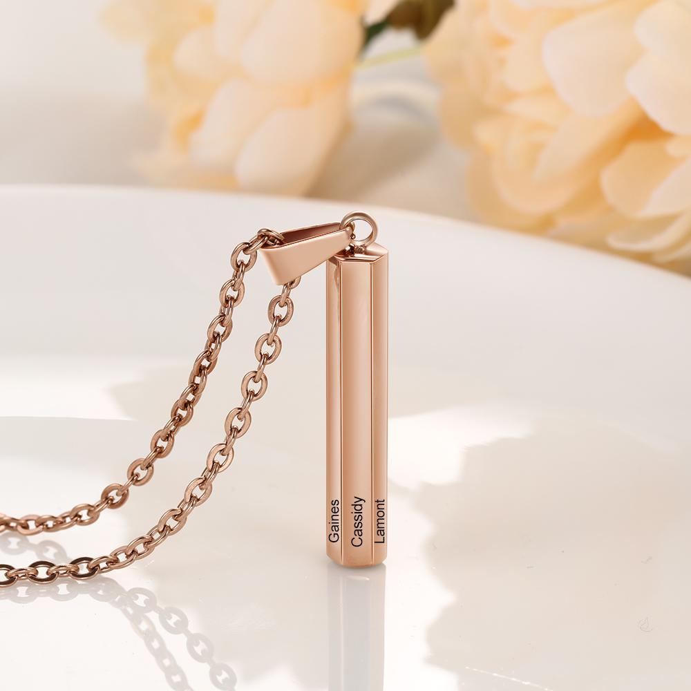 Collier Barre Verticale 6 Prénoms  Gravés Personnalisés