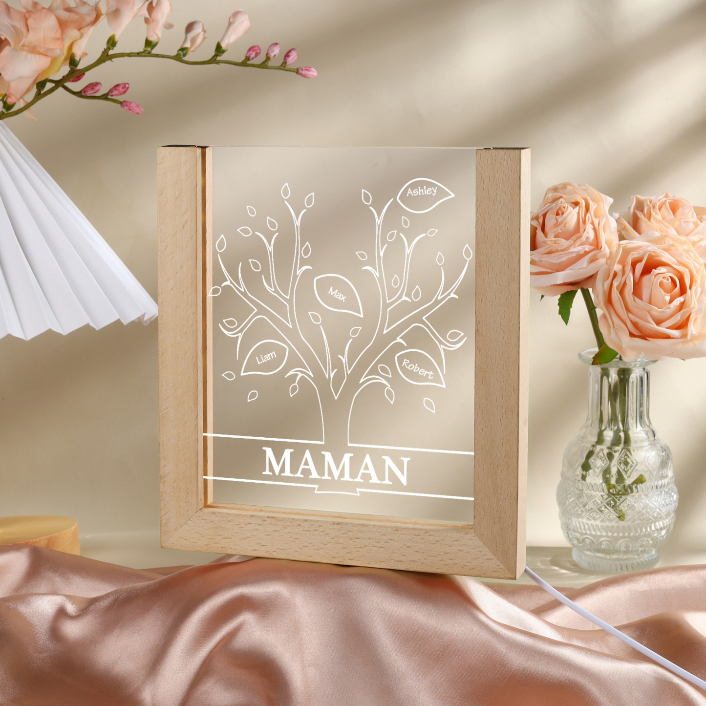 À Maman/Mamie - Lampe de chevet LED Arbre 4 Prénoms Personnalisés avec 1 Texte
