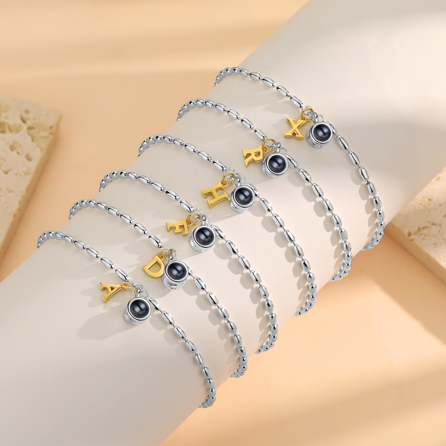 Bracelet Projection de Pierres Bracelet Initiale 1 Photo Personnalisée avec 26 Lettres｜Jessemade