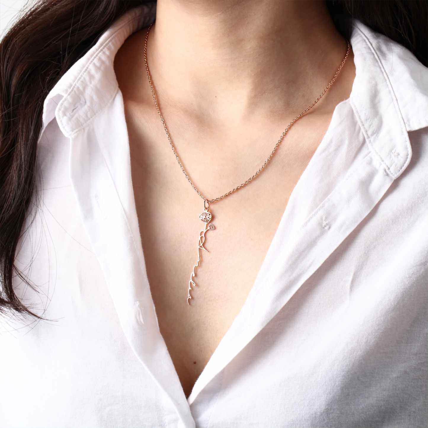 Collier prénom personnalisé 12 fleurs de naissance