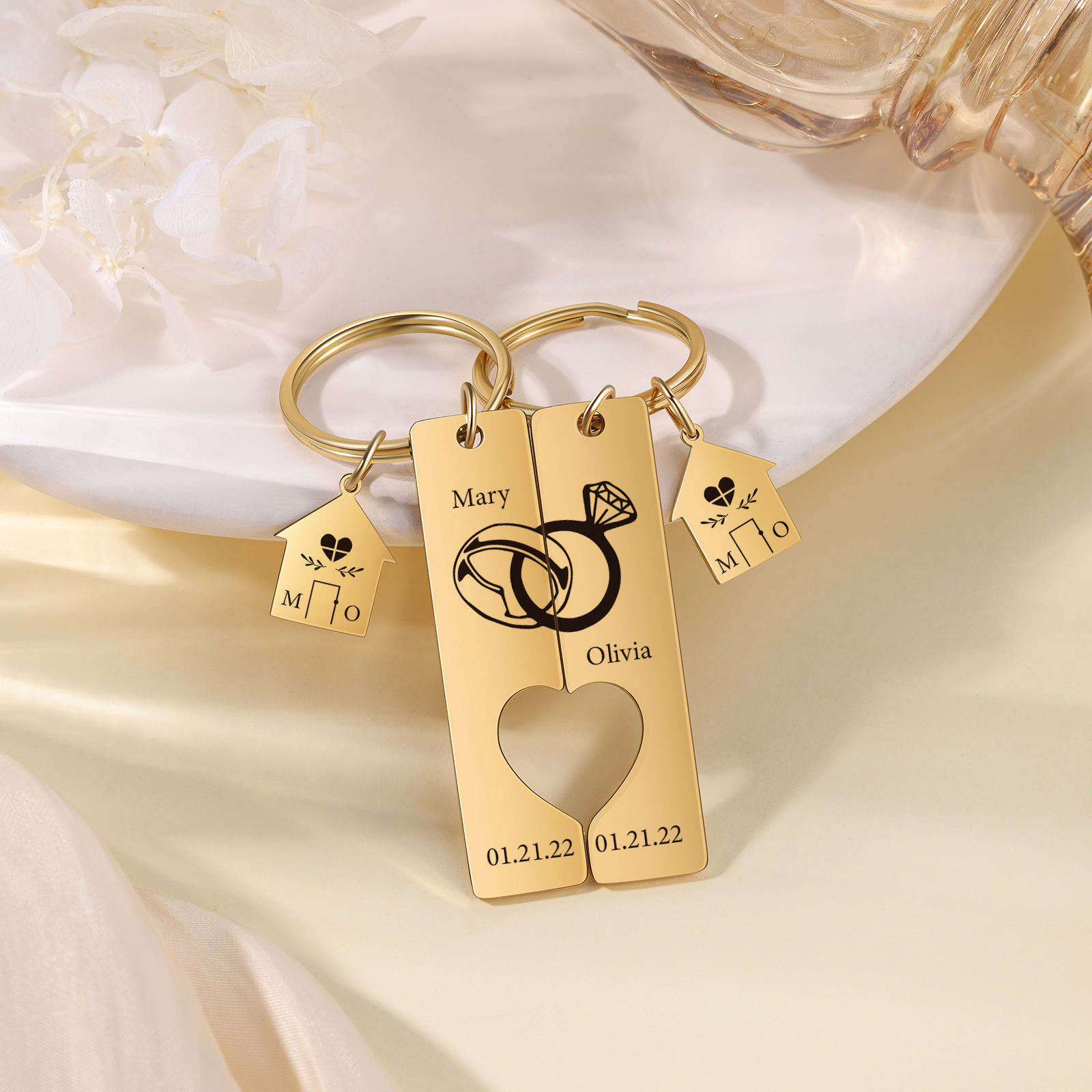 Porte-Clés 2 Prénoms et 2 Dates Personnalisés avec 2 Lettres pour Couple