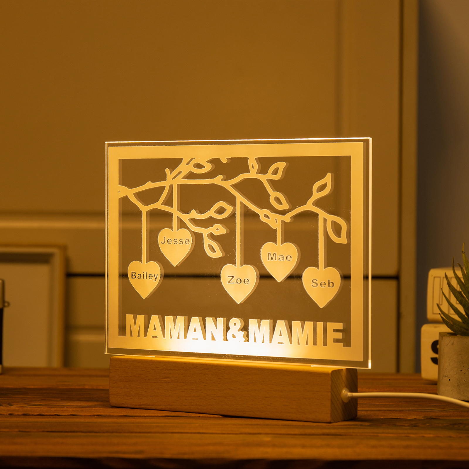 Lampe de chevet LED Arbre de vie Arbre généalogique 5 prénoms personnalisés avec texte | Jessemade