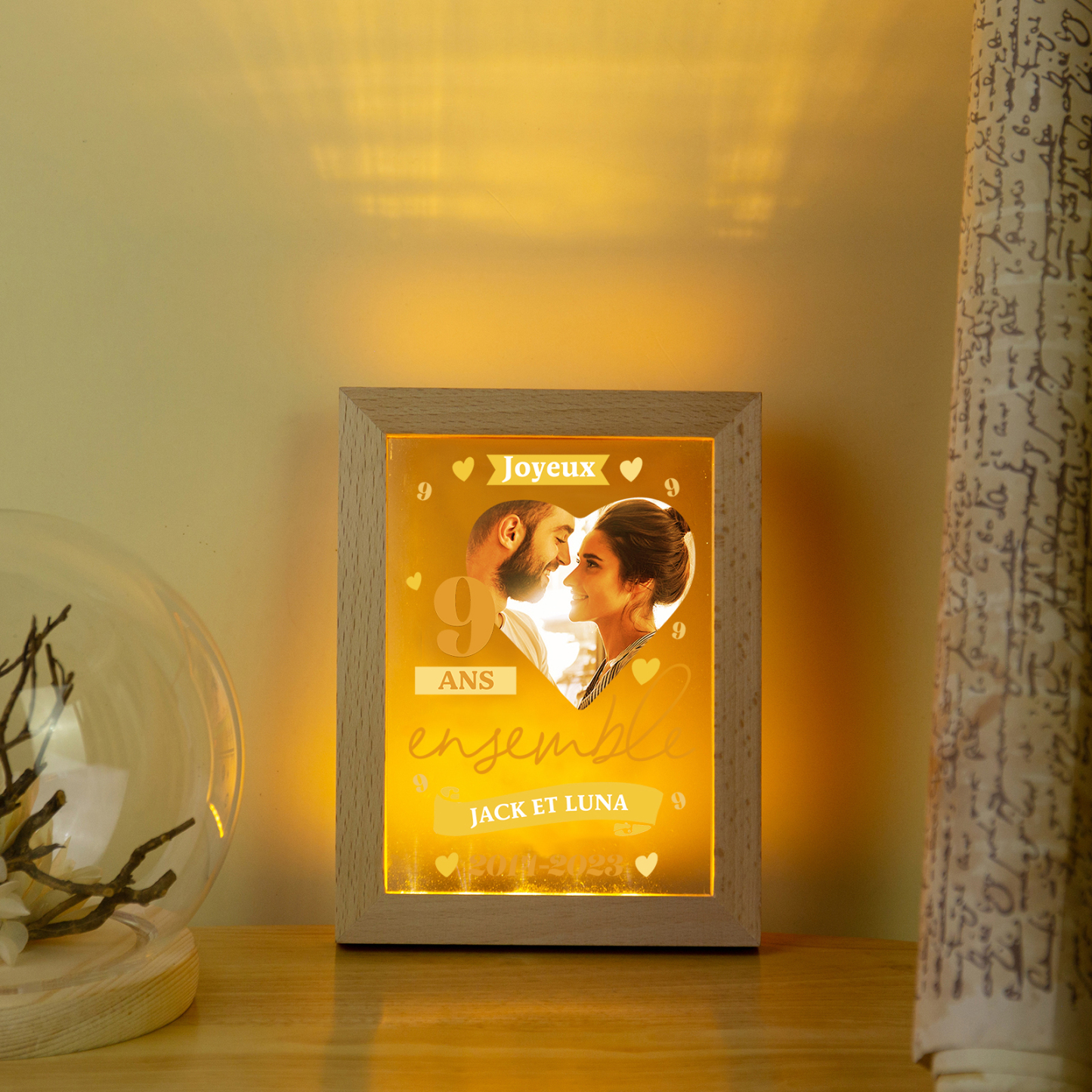 Cadre Photo LED Couple 2 Prénoms et 1 Photo Personnalisés avec Date et Nombre Cadeau Saint-Valentin