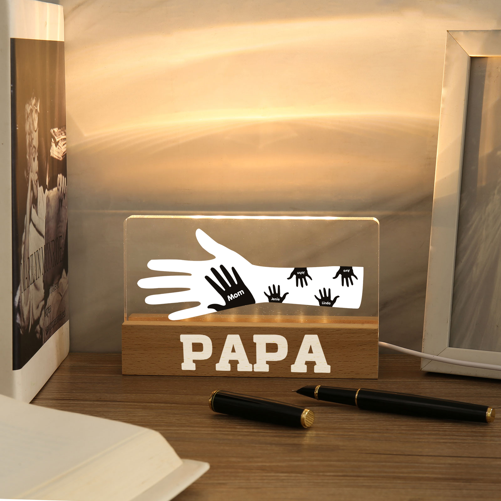 À Papa/Maman- Lampe de chevet LED Mains 5 Prénoms Personnalisés avec Texte pour Famille