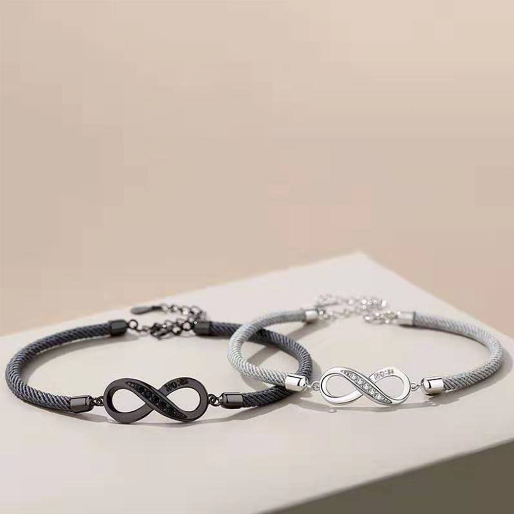 2PCS Bracelets Infini 2 Prénoms Personnalisés pour Couple