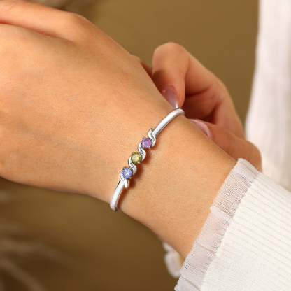 Bracelet jonc familial personnalisé pour femme avec pierres de naissance, personnalisé avec 1 à 5 prénoms et pierres