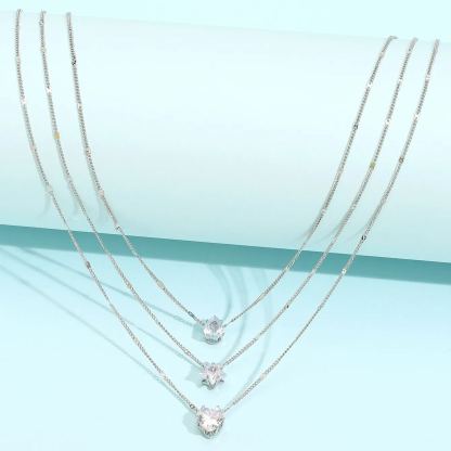 Collier à Trois Rangées avec Pendentifs Cristal et Étoile pour Femmes | Jessemade