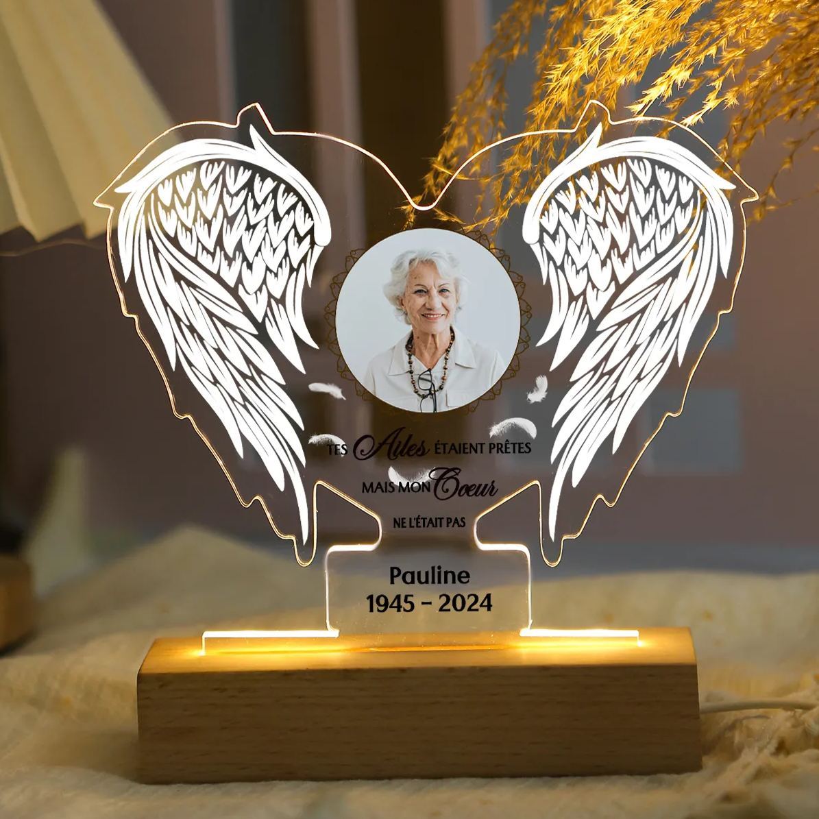 Lampe de chevet en forme de Aile LED Lumières 1 Prénom personnalisé avec photo et date Cadeau Commémoratif pour mamie ou papi | Jessemade