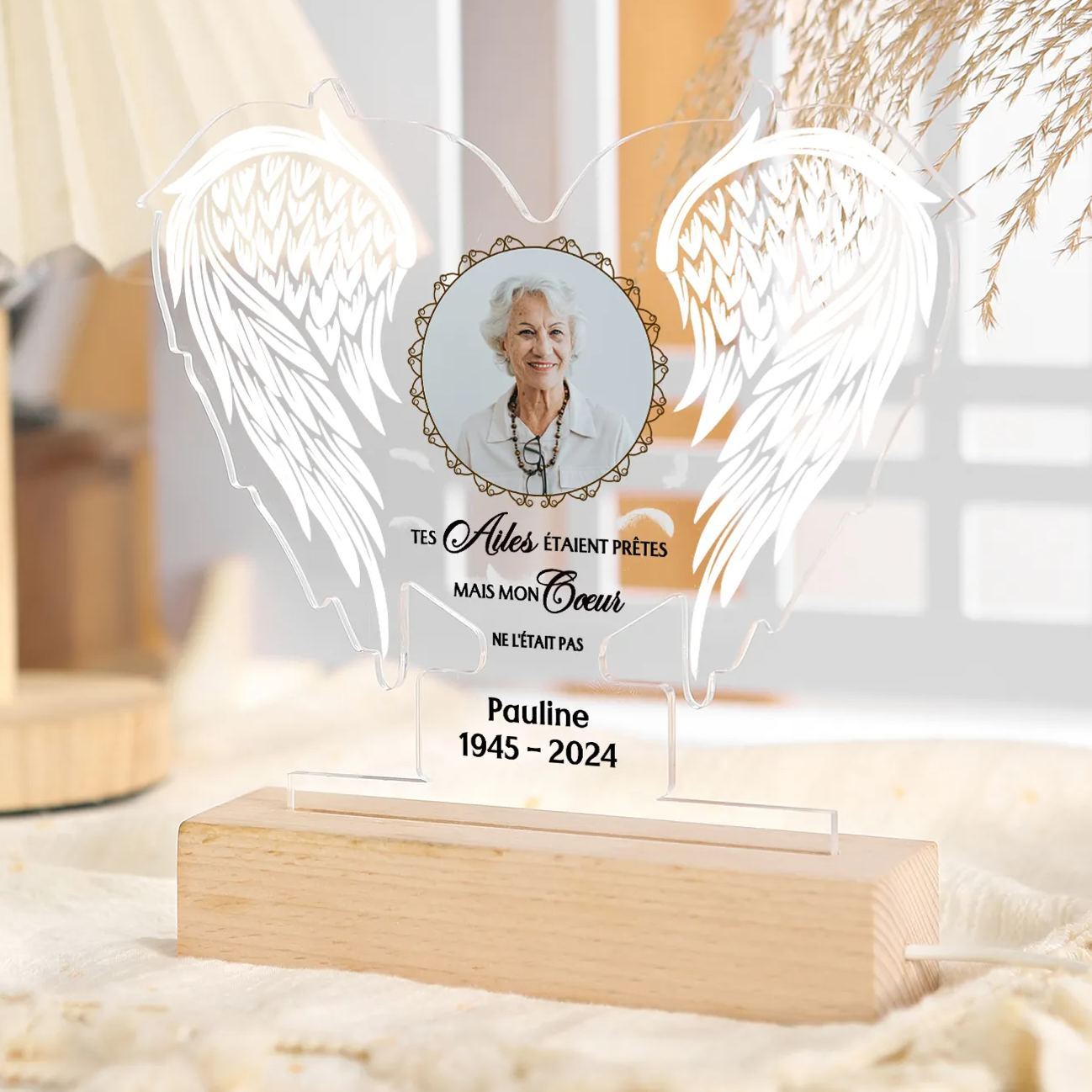 Lampe de chevet en forme de Aile LED Lumières 1 Prénom personnalisé avec photo et date Cadeau Commémoratif pour mamie ou papi | Jessemade
