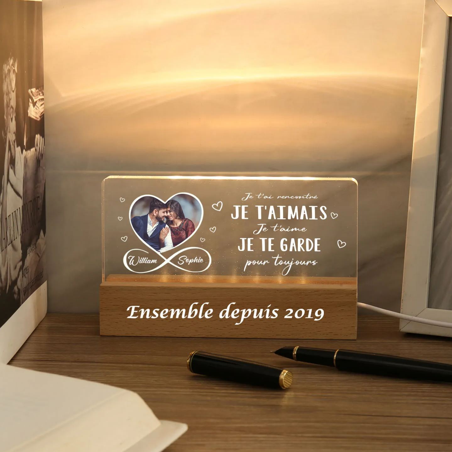 LED Lumières Photo Personnalisée avec Prénoms et Année Lampe de chevet avec socle en bois pour Couple Saint-Valentin | Jessemade
