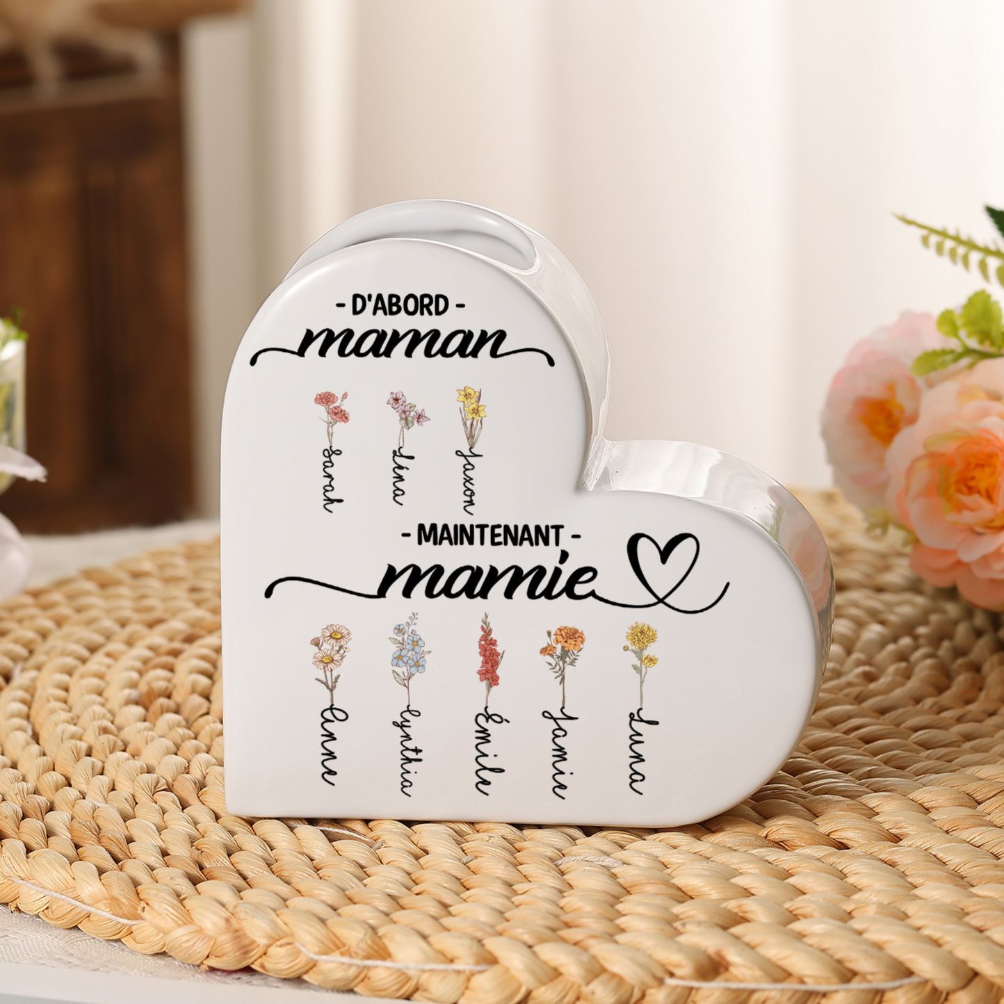 Vase cœur en céramique Personnalisée avec 2 à 12 Fleurs de Naissance et Prénom au choix