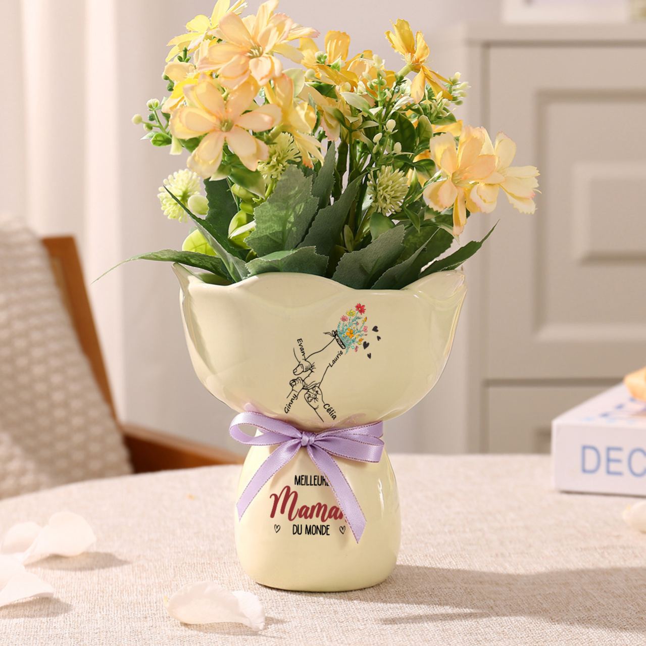 Vase Personnalisé en forme de Bouquet avec 2 à 6 Prénoms et Mains Cadeau Famille pour Maman ou Mamie