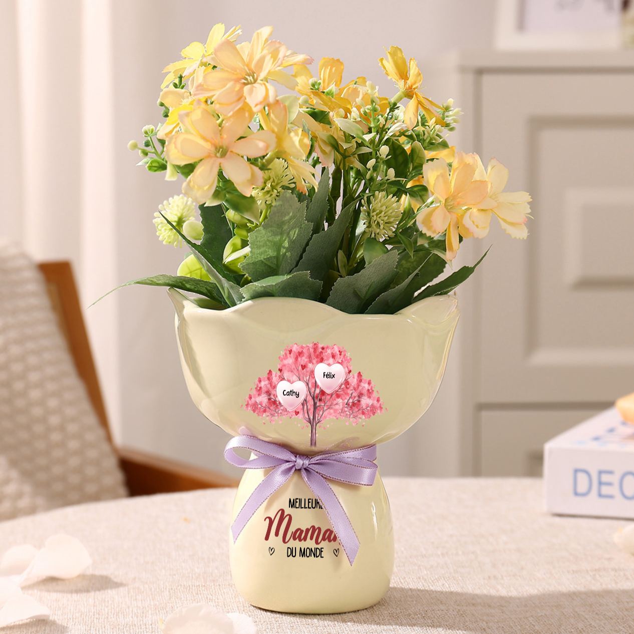 Vase Personnalisé en forme de Bouquet avec 1 à 7 Prénoms et Arbre de Vie pour Maman ou Mamie