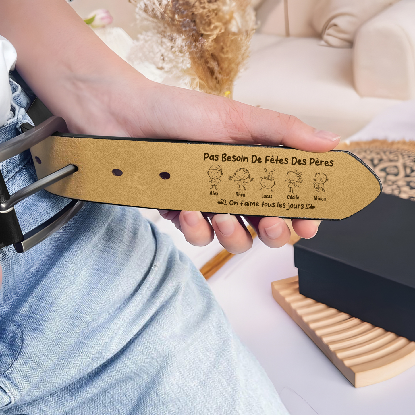 Ceinture Homme Personnalisée en Cuir – Gravure 1-6 Prénoms et Dessins Enfants – Cadeau Papa/Fête des Pères