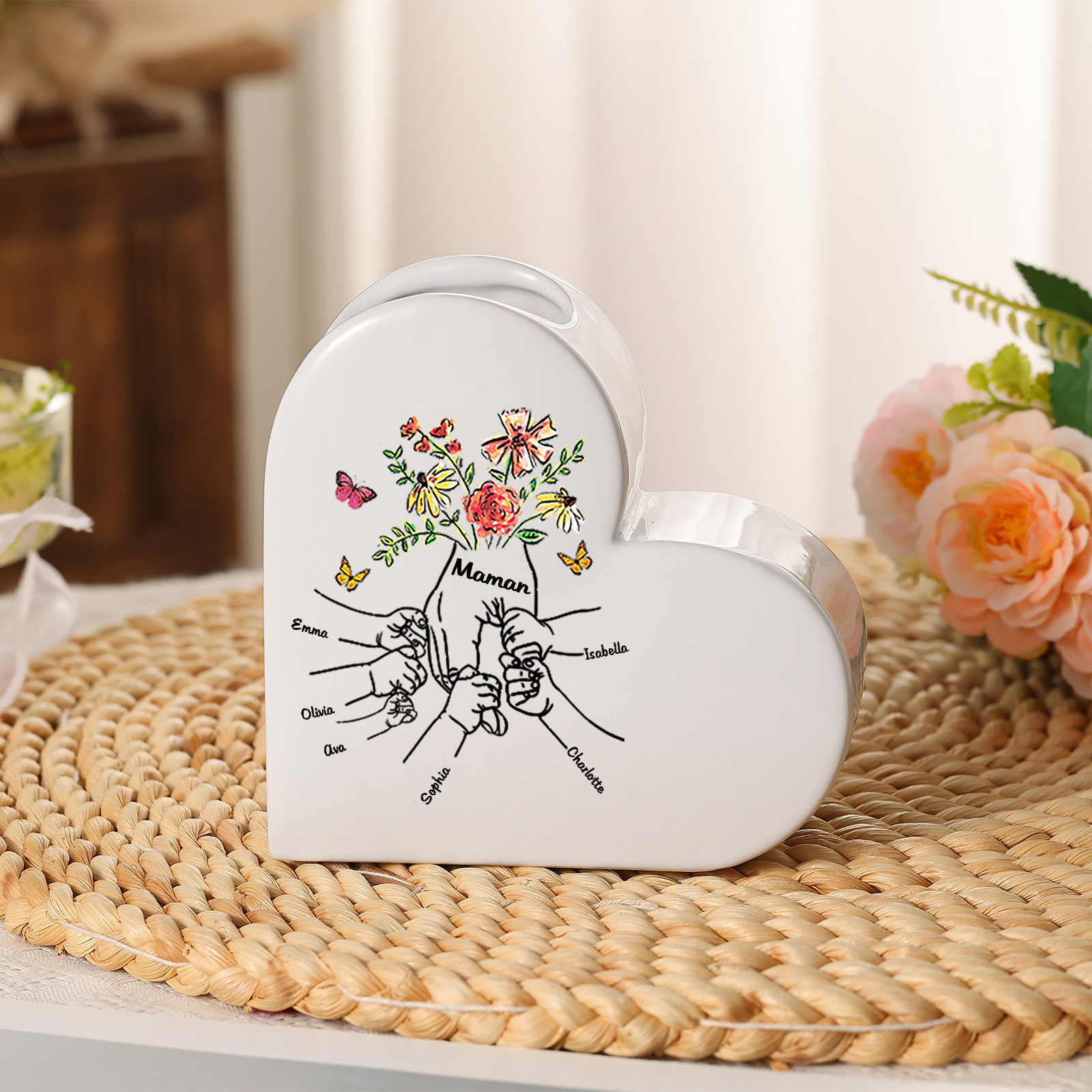 Vase cœur en céramique Personnalisé avec Texte et 2 à 8 Noms pour Maman ou Mamie