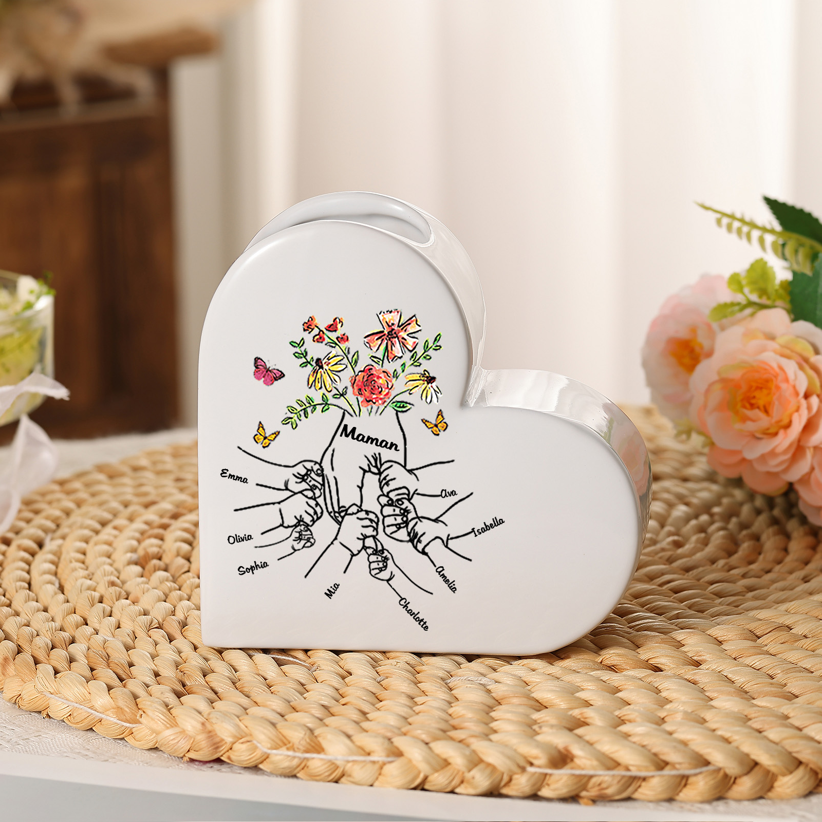 Vase cœur en céramique Personnalisé avec Texte et 2 à 8 Noms pour Maman ou Mamie