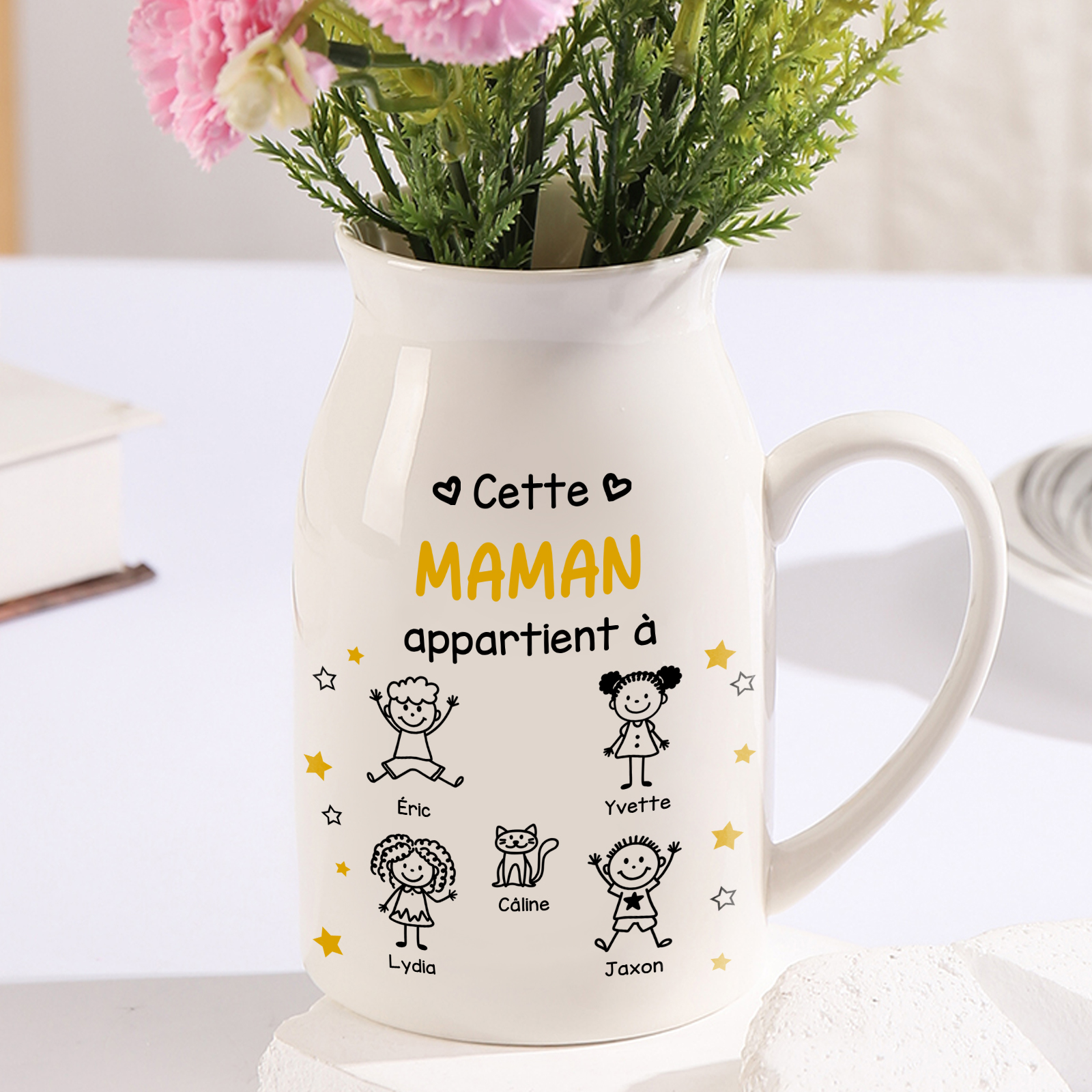 Vase en Céramique Personnalisée pour Mamie ou Maman, avec 1 à 10 Prénoms et Figurines d’enfants personnalisées