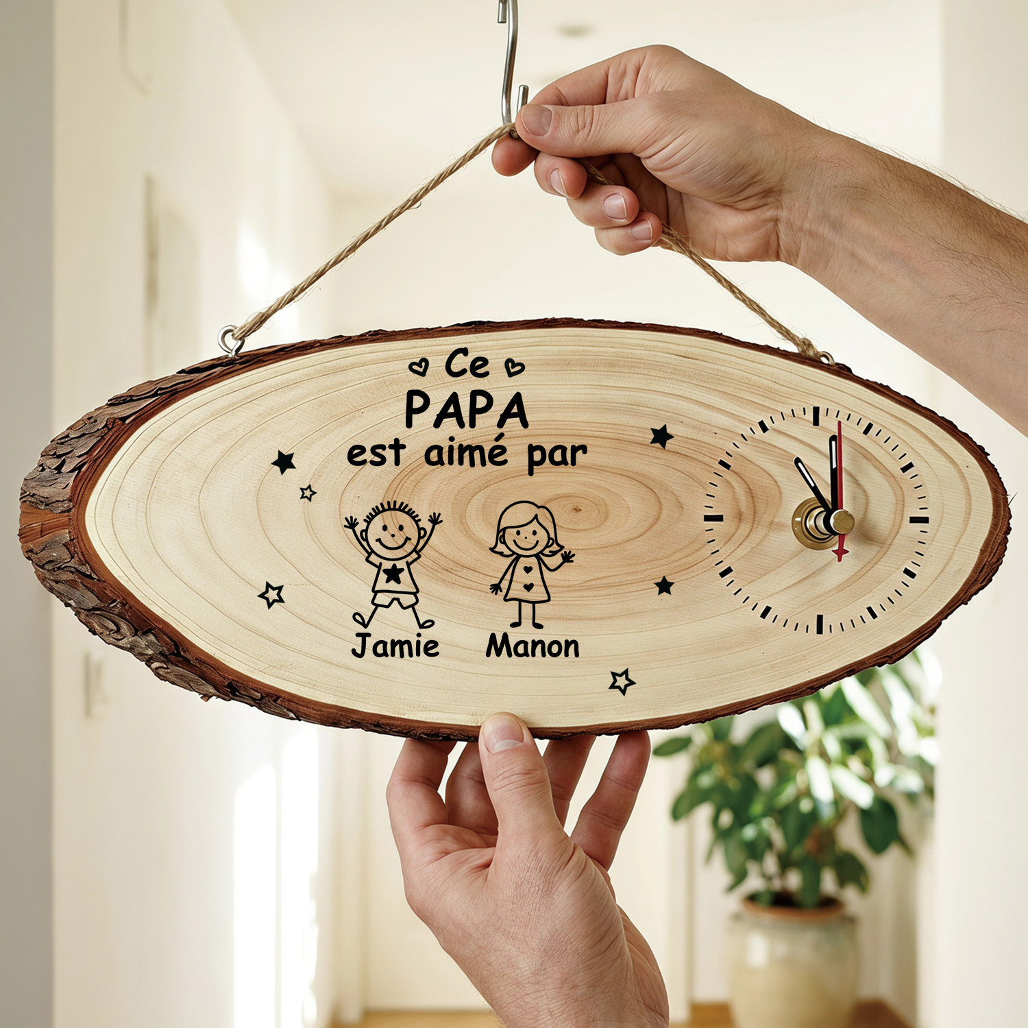 Horloge Personnalisée en Bois avec 1-10 Prénoms et Figurines d’enfants, Cadeau pour Papa ou Papi