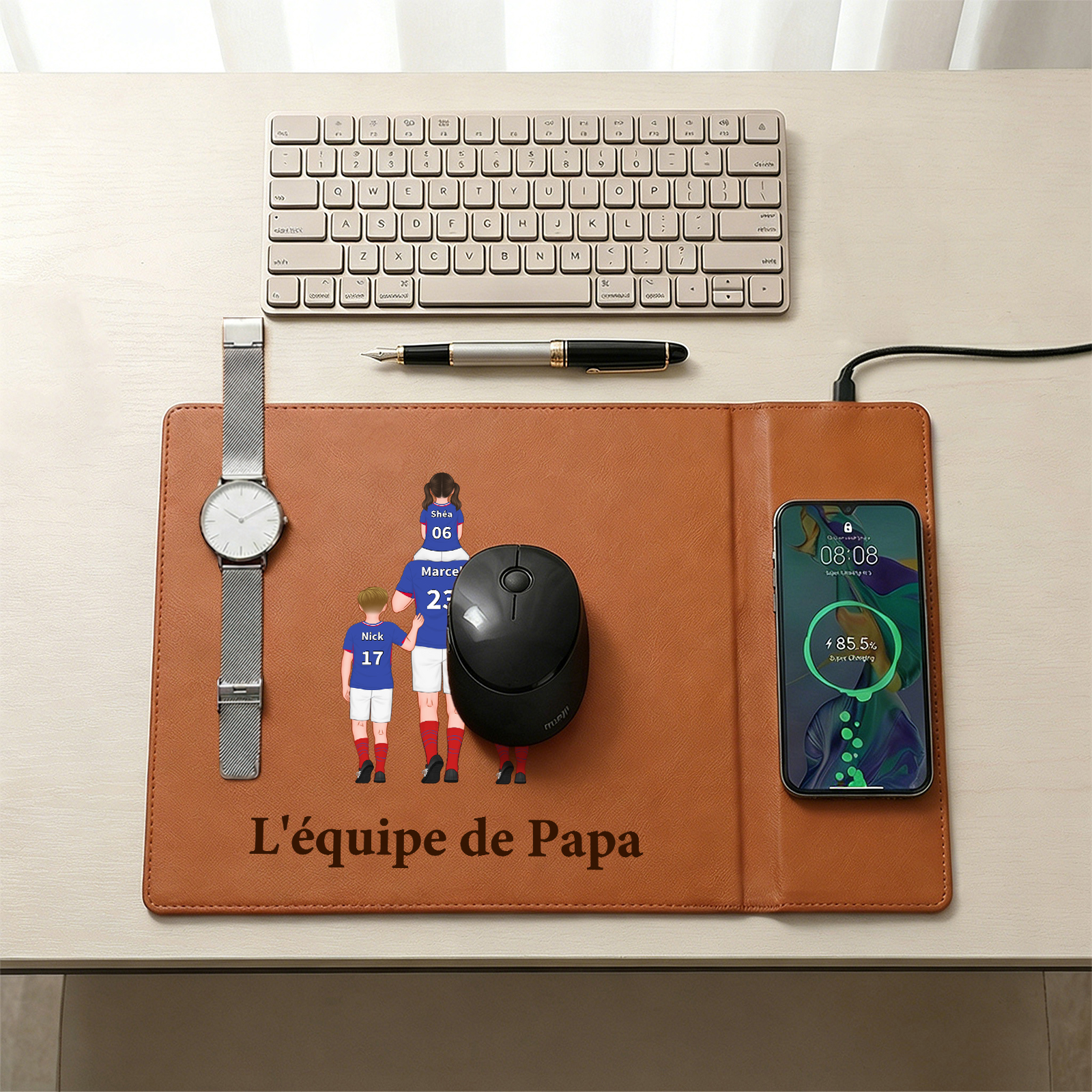 Sous-Main de bureau Personnalisé en cuir avec fonction de charge sans fil « L’équipe de papa », avec 1 à 8 personnages d’enfants et prénoms