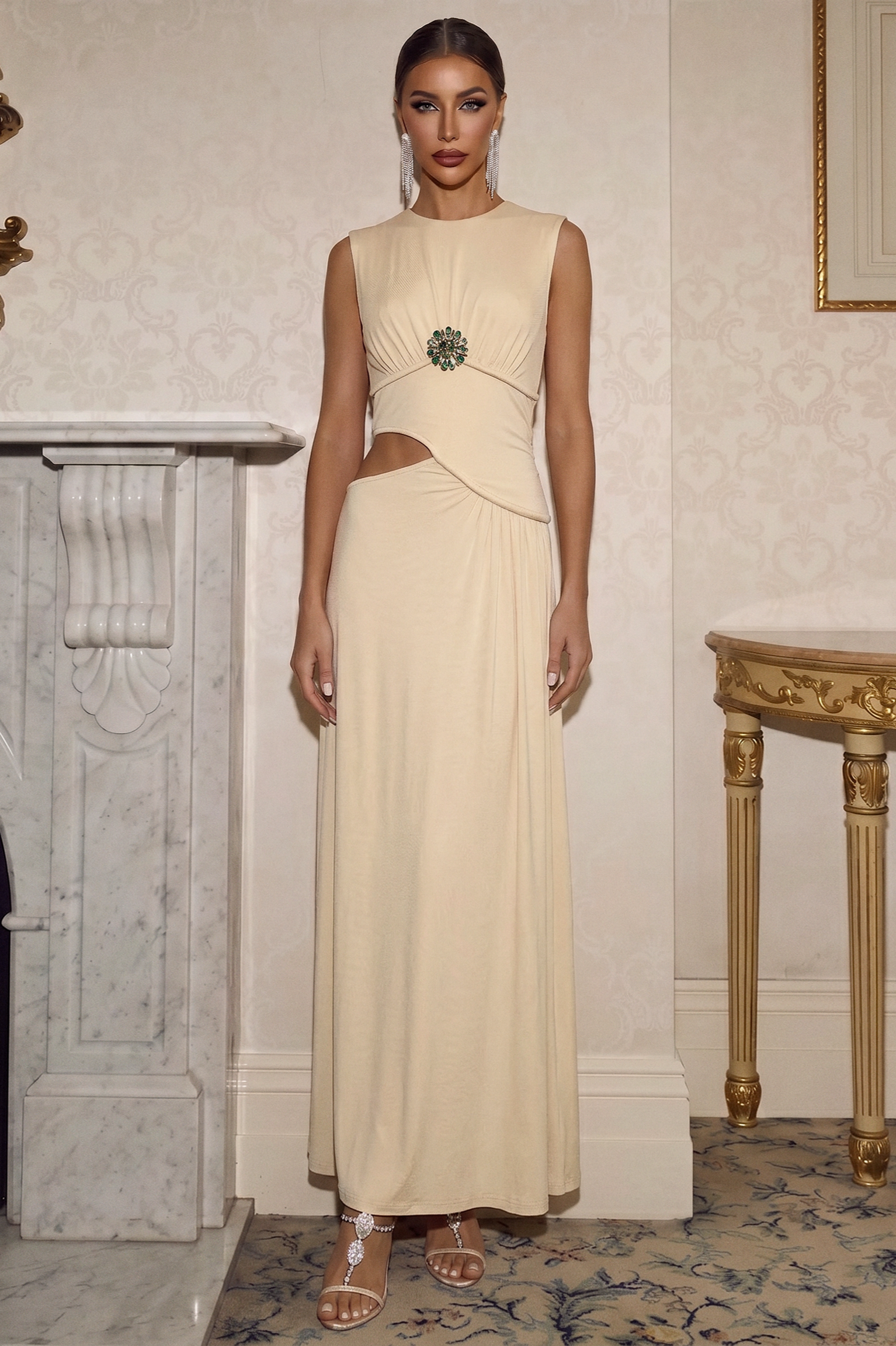 Cutout Waist Star Brooch Sleeveless Maxi Dress