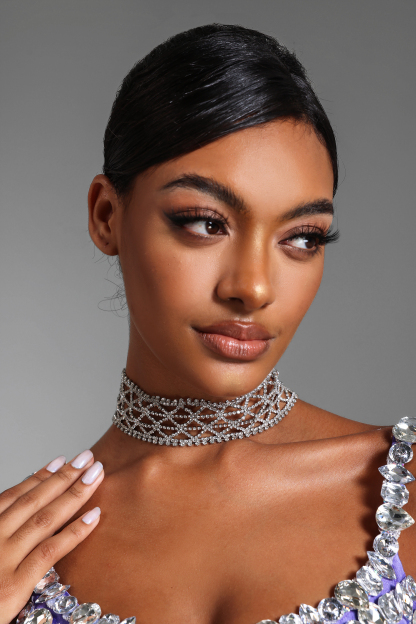 Faux Diamond Cut-Out Choker