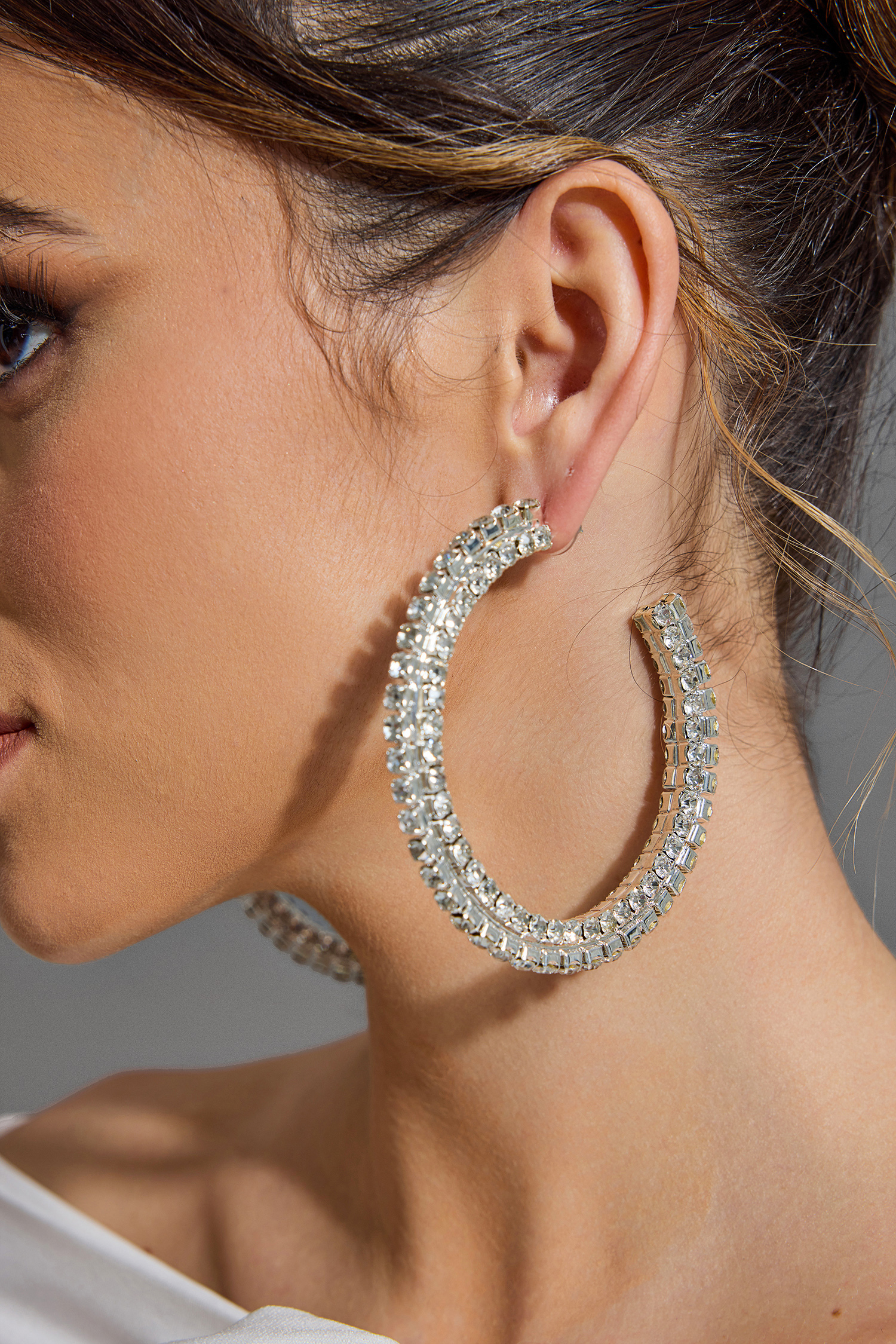 Faux Diamond Round Earrings