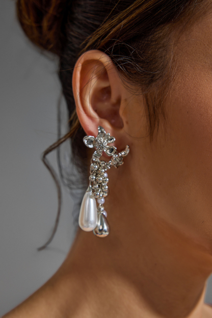 Metal Flower Teardrop Earrings