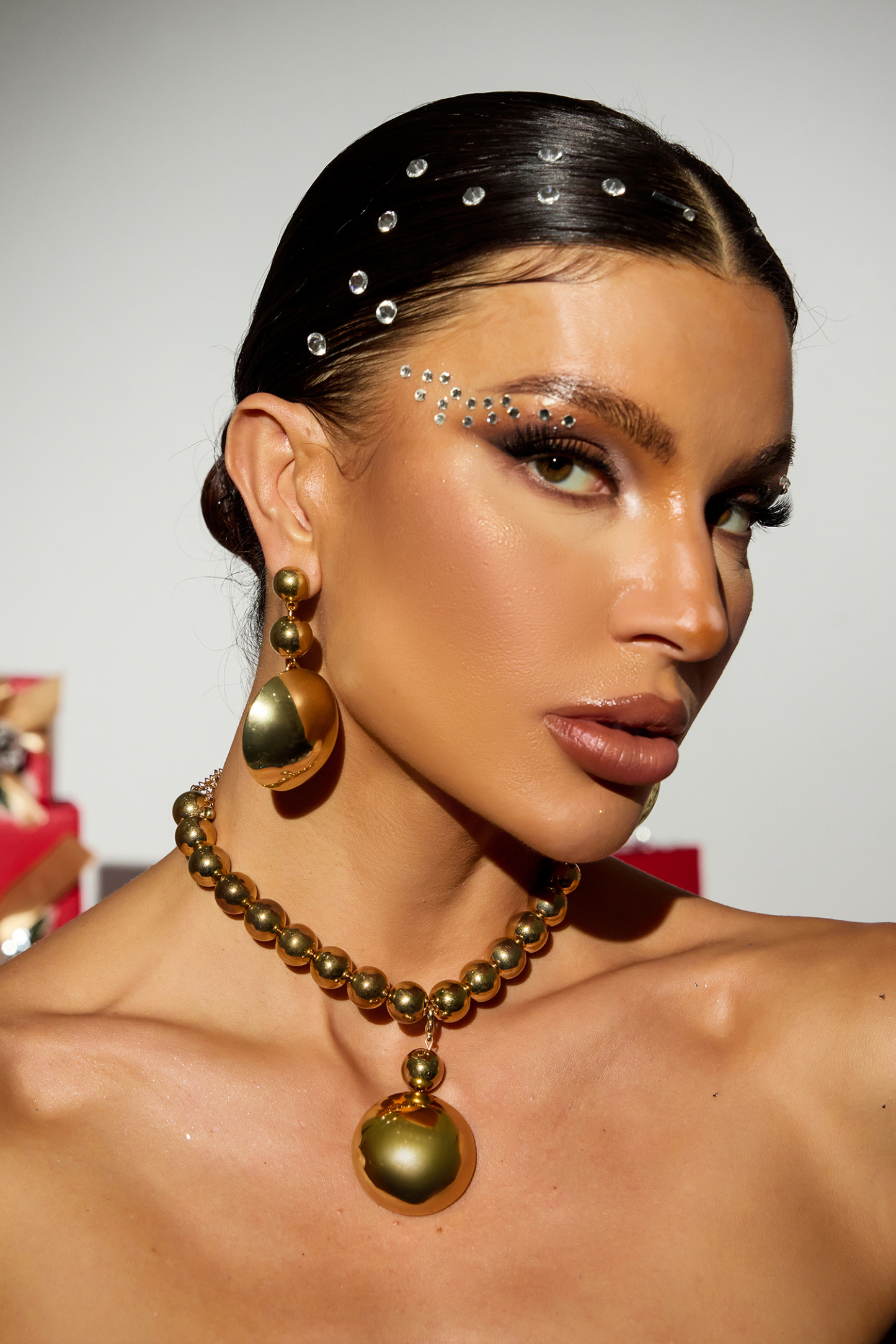 Metal Ball Earrings & Necklace Set